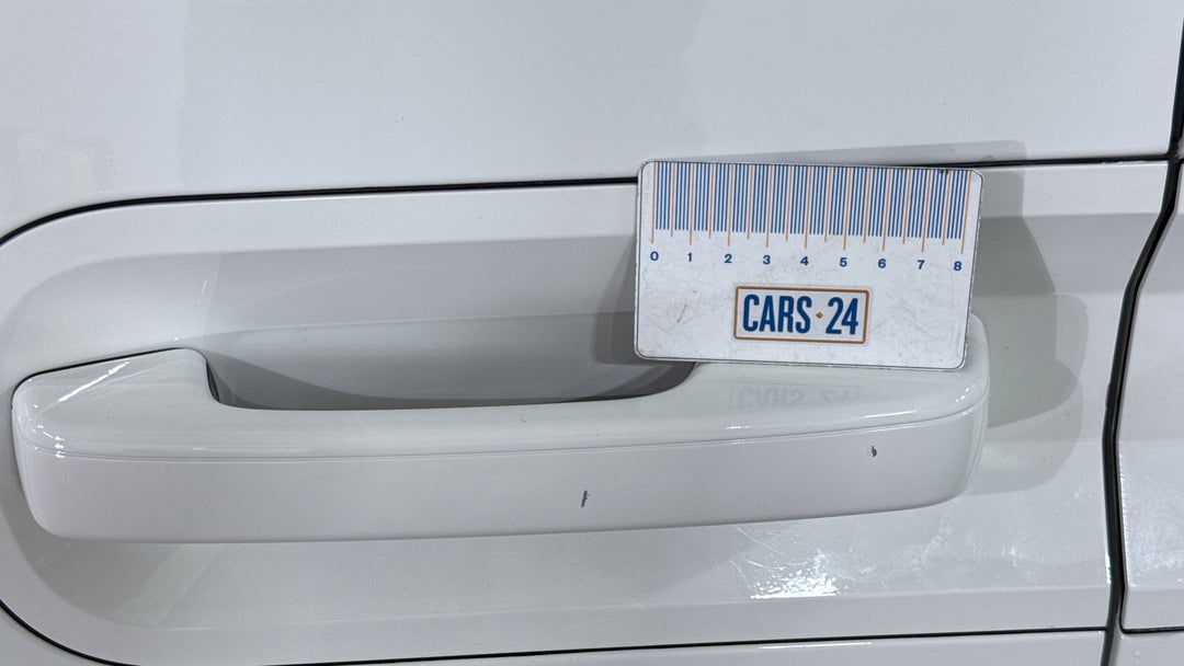 2024 Hyundai Staria ., Automatic, 48958 km, Door Handles Front LHS Scratch