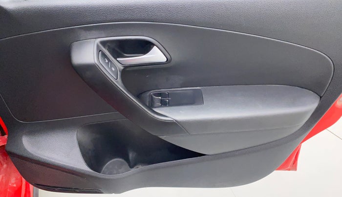 2020 Volkswagen Polo Trendline 1.0 L Petrol, CNG, Manual, 46,779 km, Driver Side Door Panels Control