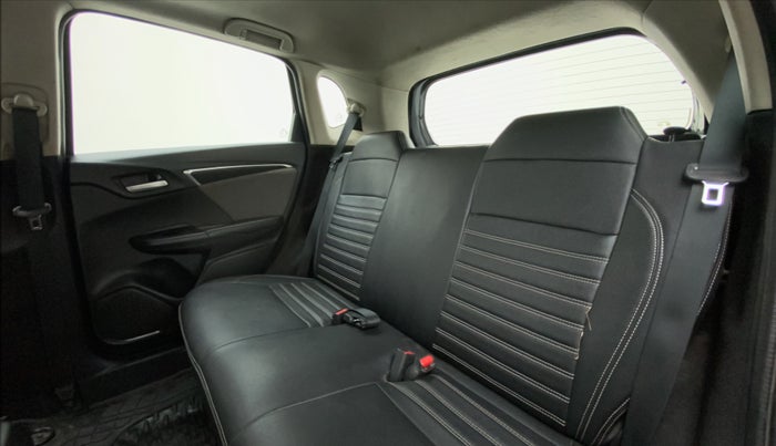2018 Honda WR-V 1.5 i-DTEC VX MT, Diesel, Manual, 49,960 km, Right Side Rear Door Cabin