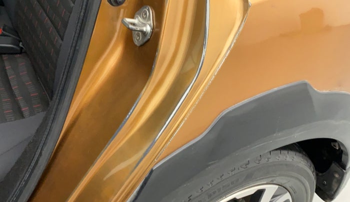 2017 Honda WR-V 1.2 i-VTEC VX MT, Petrol, Manual, 38,575 km, Left C pillar - Minor scratches