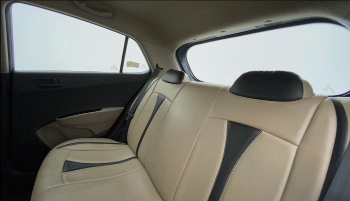 2015 Hyundai Grand i10 MAGNA 1.2 KAPPA VTVT, Petrol, Manual, 14,910 km, Right Side Rear Door Cabin