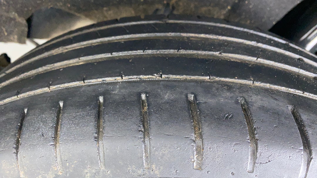 Left Rear Tyre Tread