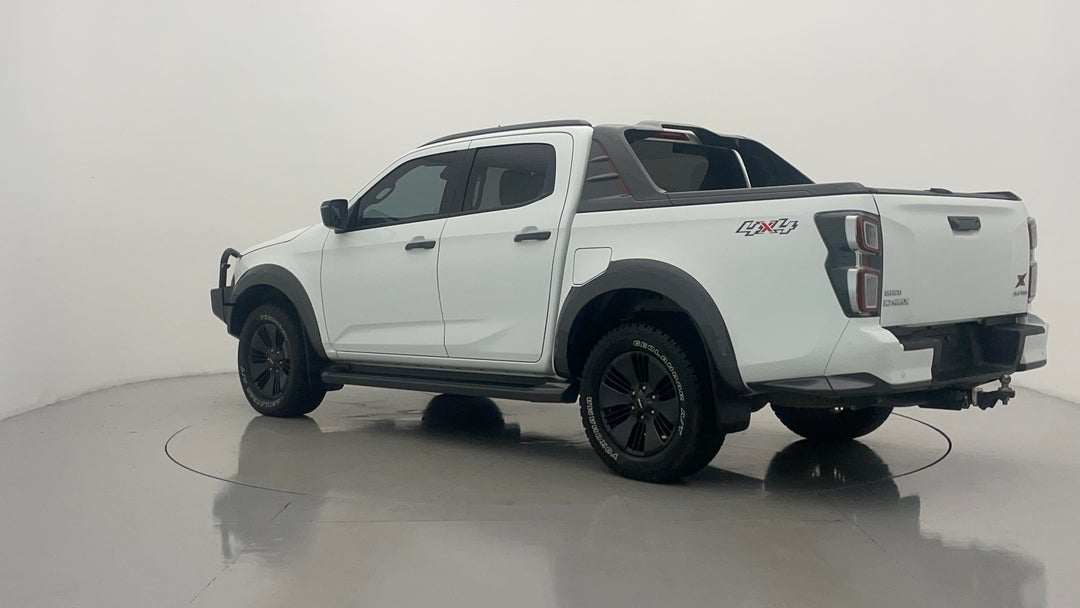 Left Back Diagonal (45- Degree) View