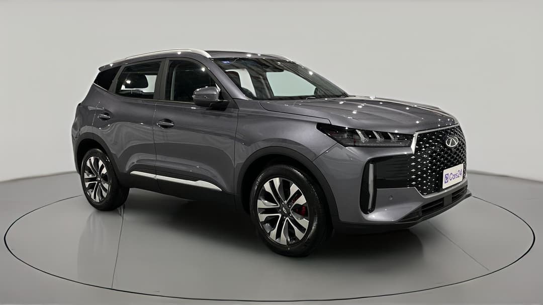 2025 Chery Tiggo 4 Ultimate, Automatic, 9755 km, Right Front Diagonal (45- Degree) View