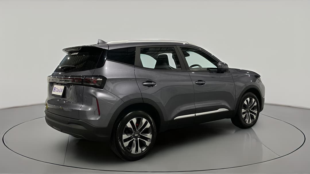 2025 Chery Tiggo 4 Ultimate, Automatic, 9755 km, Right Back Diagonal (45- Degree) View
