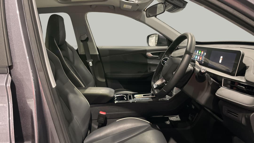 2025 Chery Tiggo 4 Ultimate, Automatic, 9755 km, Right Side Front Door Cabin View