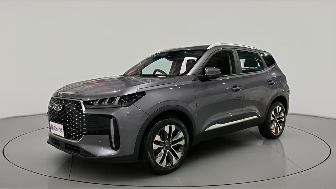 2025 Chery Tiggo 4 Ultimate, Automatic, 9755 km, Left Front Diagonal (45- Degree) View