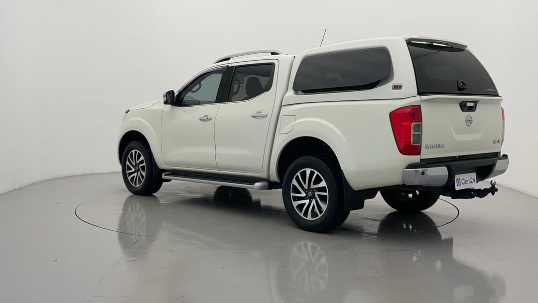 Left Back Diagonal (45- Degree) View