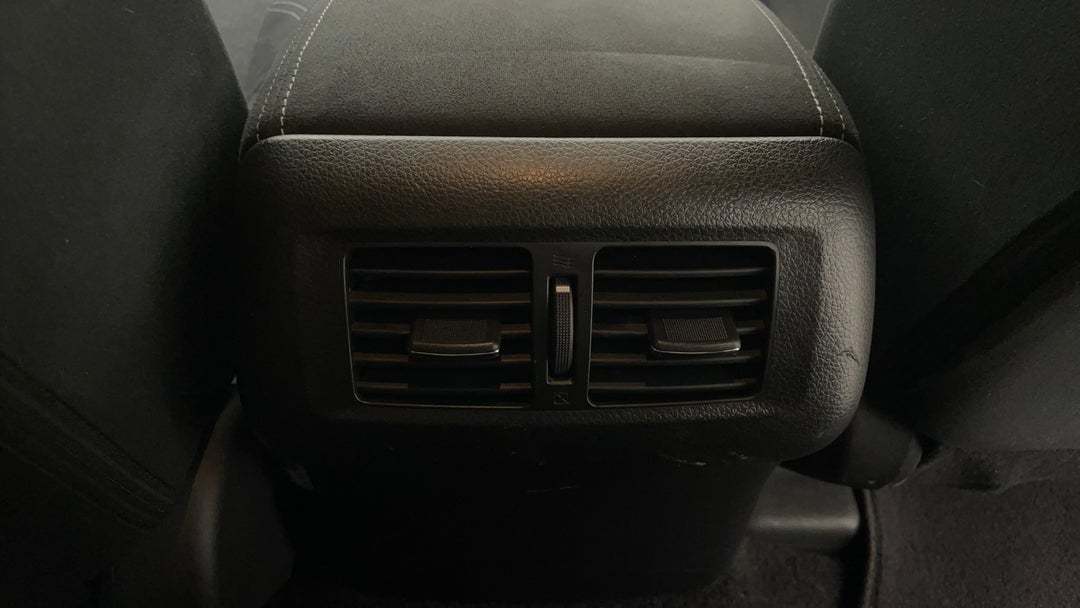 Rear A/C Vent
