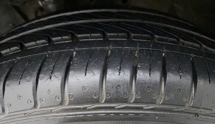 2012 Honda City V MT PETROL, Petrol, Manual, 26,621 km, Right Rear Tyre Tread