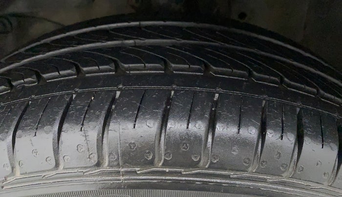 2012 Honda City V MT PETROL, Petrol, Manual, 26,621 km, Right Front Tyre Tread