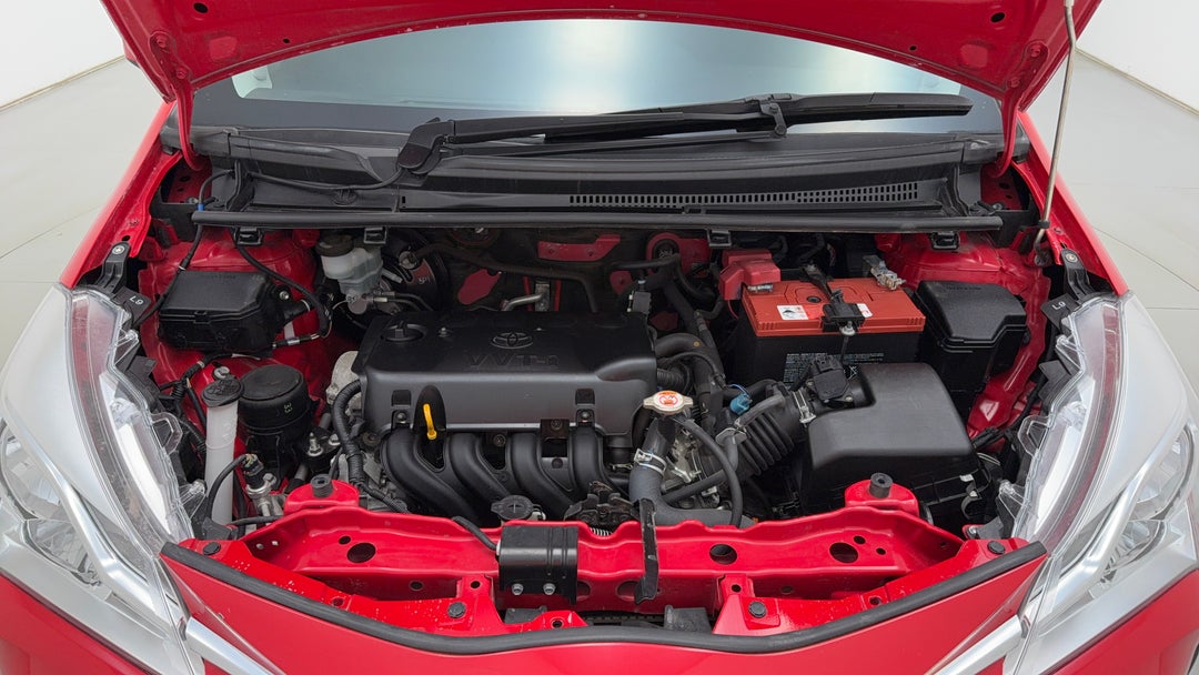 Open Bonnet (Engine)