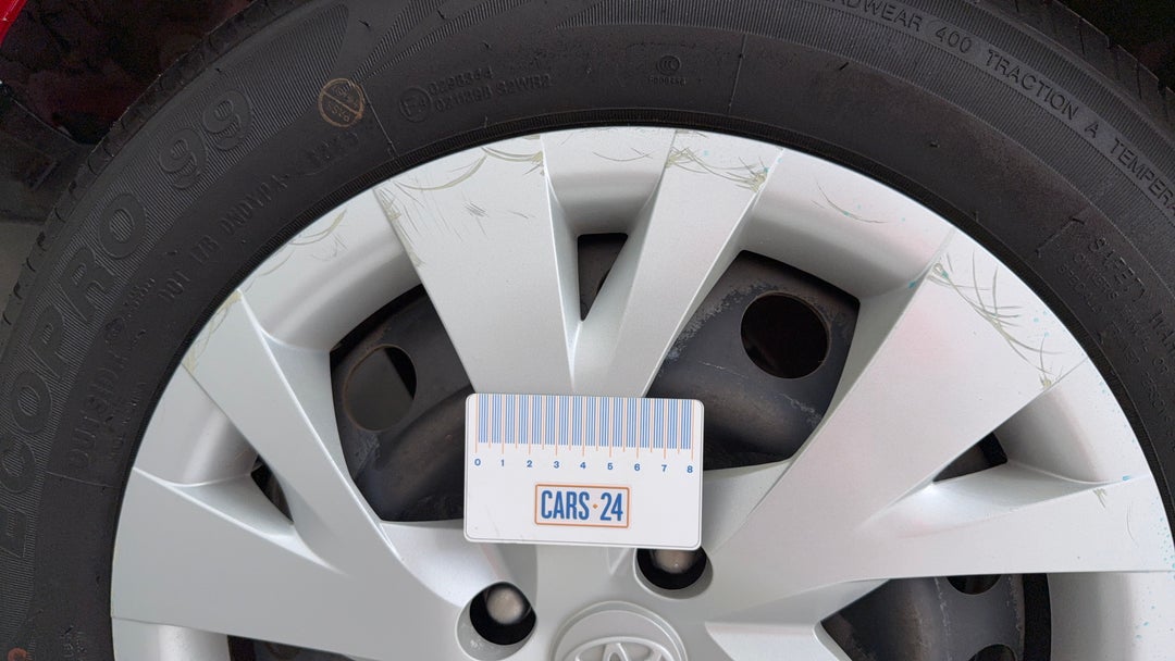 Wheels Hubcap Rear LHS Scratch