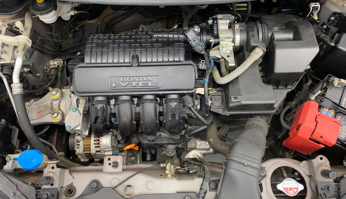 2016 Honda Jazz 1.2 V MT, Petrol, Manual, 17,684 km, Engine Bonet View