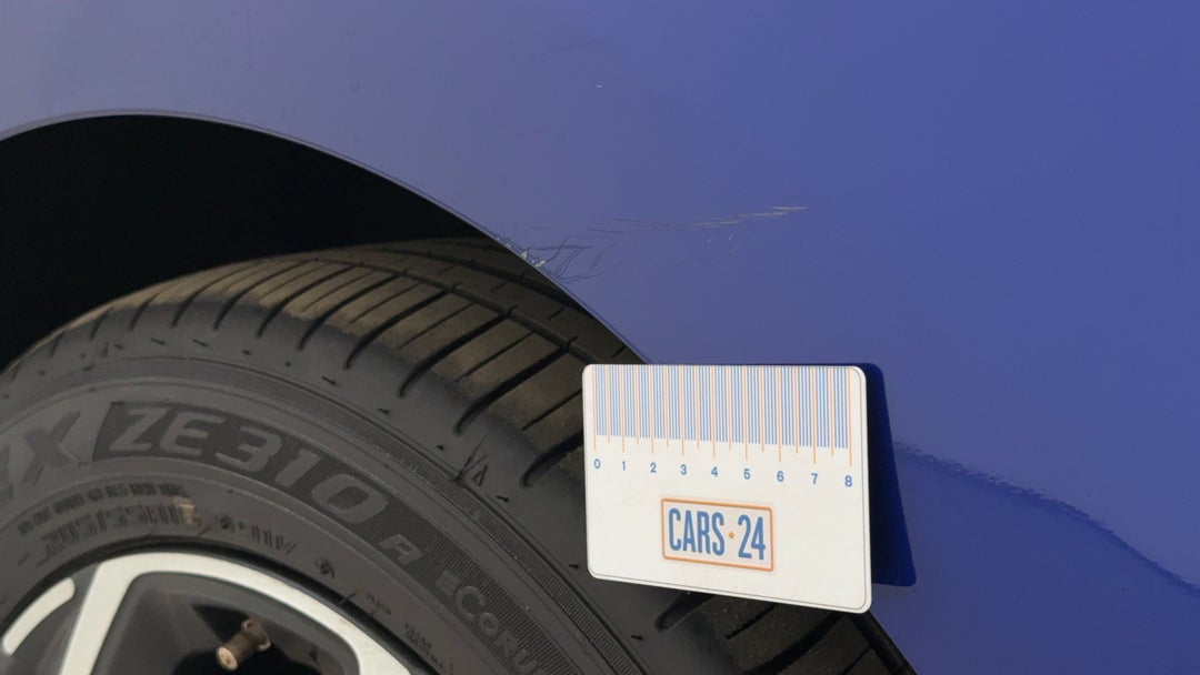 Quarter Panel Front LHS Guard Scratch