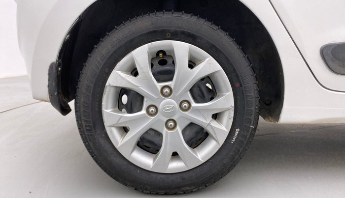 2015 Hyundai Grand i10 SPORTZ 1.2 KAPPA VTVT, Petrol, Manual, 61,079 km, Right Rear Wheel