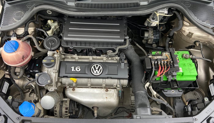 2015 Volkswagen Vento COMFORTLINE MT PETROL, Petrol, Manual, 68,487 km, Open Bonet