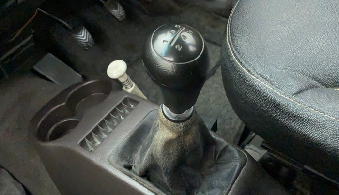 2010 Hyundai Santro Xing GL, Petrol, Manual, 23,502 km, Gear lever - Boot cover slightly torn
