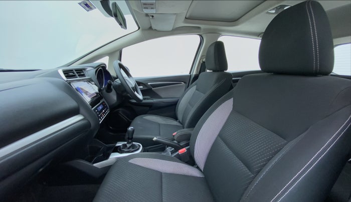 2018 Honda WR-V 1.2 i-VTEC VX MT, Petrol, Manual, 25,837 km, Right Side Front Door Cabin