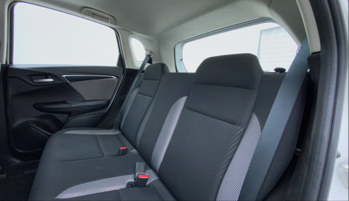 2018 Honda WR-V 1.2 i-VTEC VX MT, Petrol, Manual, 25,837 km, Right Side Rear Door Cabin
