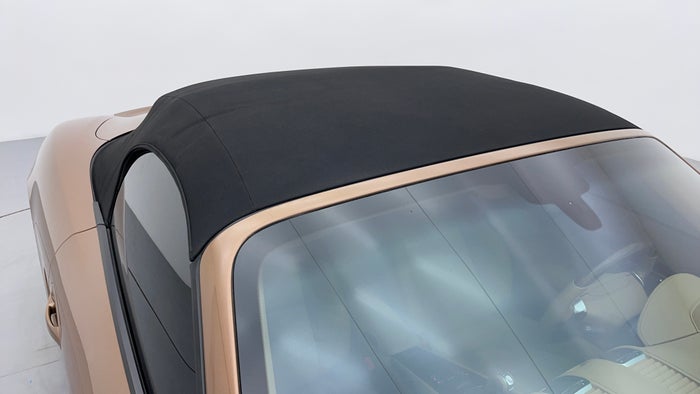 Porsche Boxster-Roof/Sunroof View