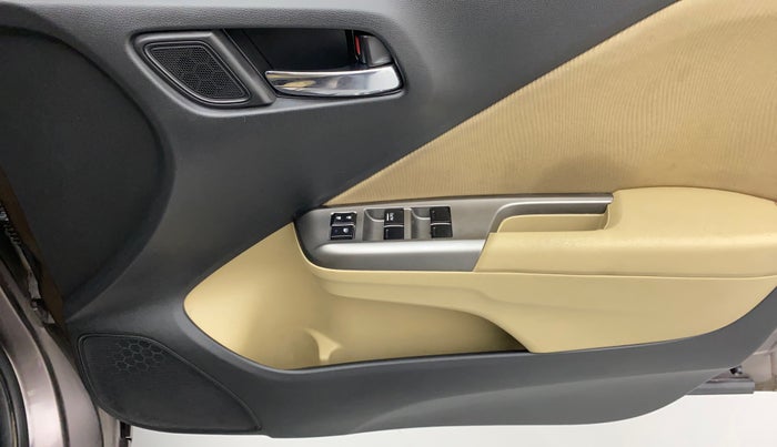 2015 Honda City 1.5L I-VTEC V MT, Petrol, Manual, 1,07,935 km, Driver Side Door Panels Control