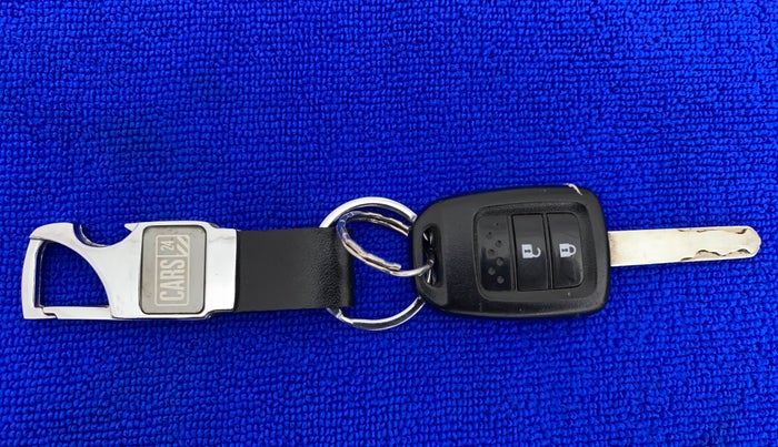 2015 Honda City 1.5L I-VTEC V MT, Petrol, Manual, 1,07,935 km, Key Close Up