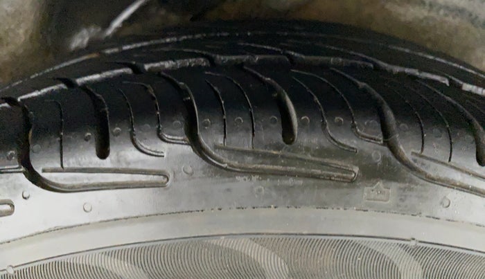 2009 Hyundai i10 ERA, Petrol, Manual, 50,359 km, Left Rear Tyre Tread