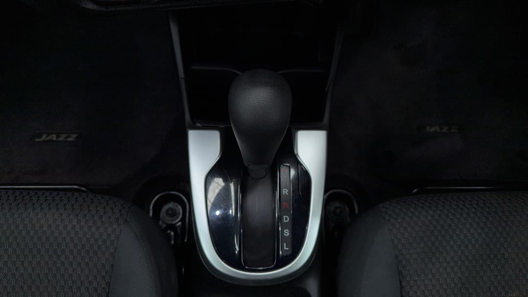 2017 Honda Jazz Vti, Automatic, 80921 km, Gear Lever 