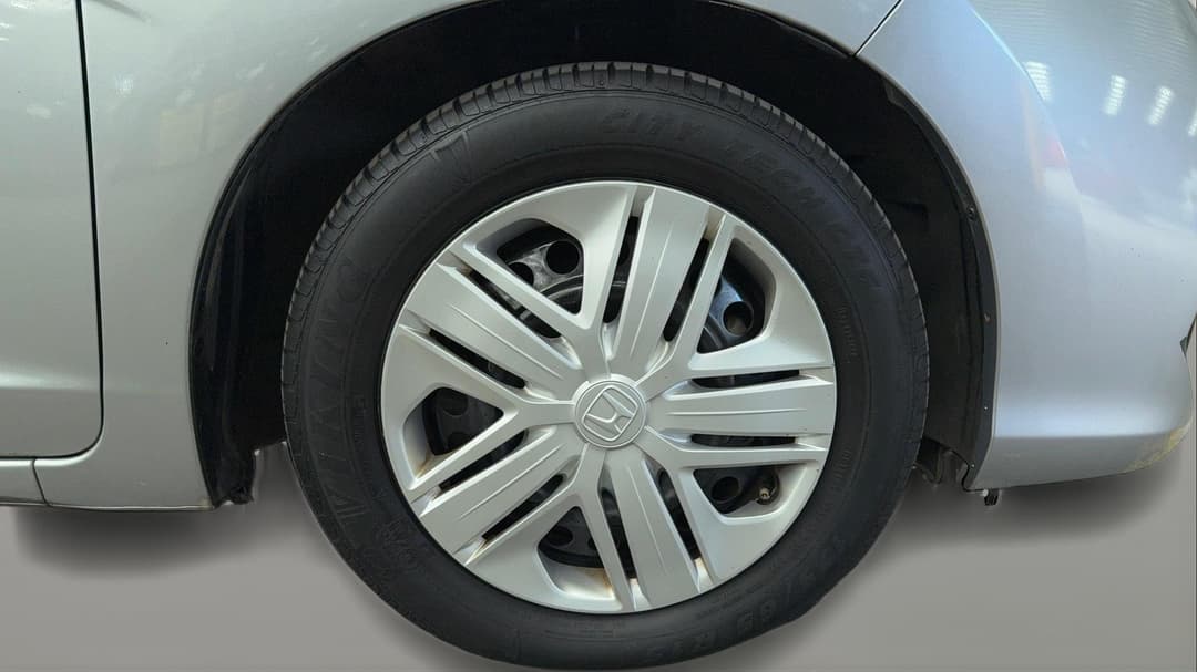 2017 Honda Jazz Vti, Automatic, 80921 km, Right Front Wheel