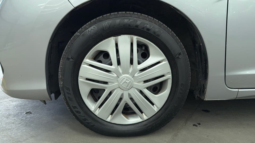 2017 Honda Jazz Vti, Automatic, 80921 km, Left Front Wheel
