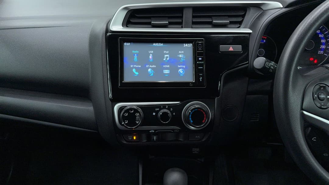 2017 Honda Jazz Vti, Automatic, 80921 km, Center Console
