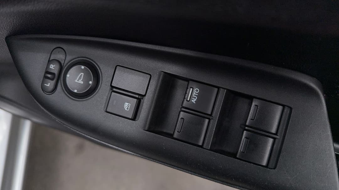 2017 Honda Jazz Vti, Automatic, 80921 km, Drivers Side Door Panel Controls