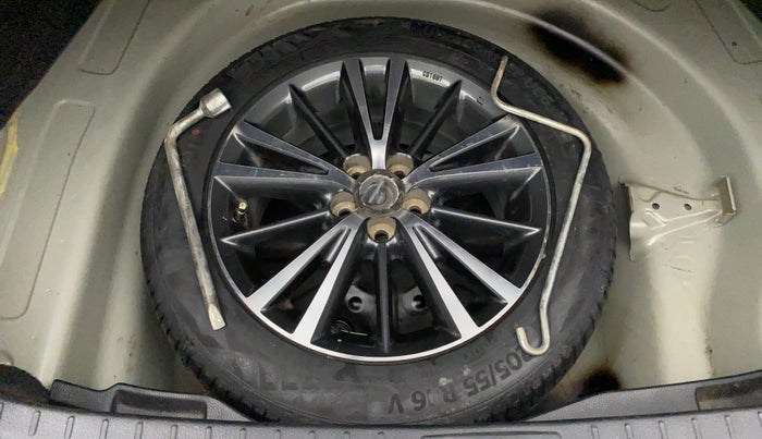 2017 Toyota Corolla Altis VL CVT PETROL, Petrol, Automatic, 61,520 km, Spare Tyre