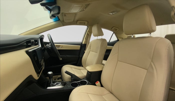 2017 Toyota Corolla Altis VL CVT PETROL, Petrol, Automatic, 61,520 km, Right Side Front Door Cabin