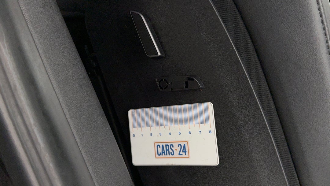 2022 Tesla Model 3 Rear-wheel Drive, Automatic, 47097 km, Seat Adjusters Front LHS Broken