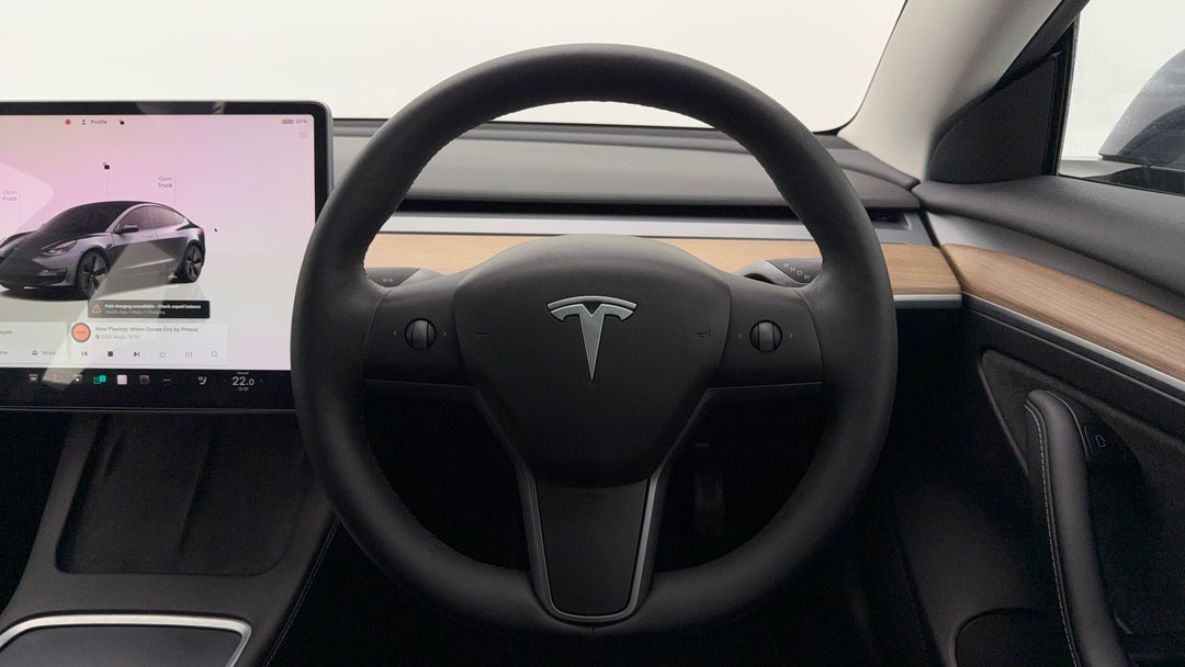 2022 Tesla Model 3 Rear-wheel Drive, Automatic, 47097 km, Steering Wheel Close-up