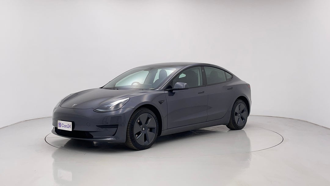 2022 Tesla Model 3 Rear-wheel Drive, Automatic, 47097 km, Left Front Diagonal (45- Degree) View