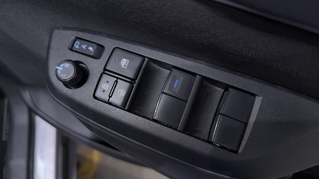 2023 Toyota Yaris Cross Gx, Automatic, 53993 km, Drivers Side Door Panel Controls