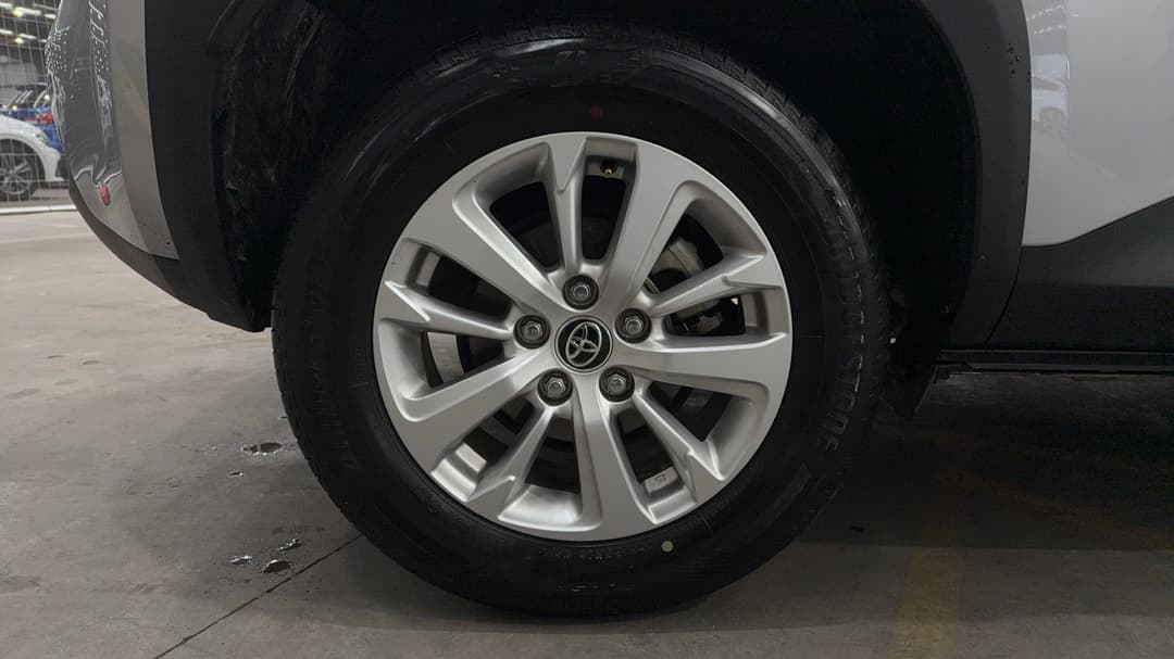 2023 Toyota Yaris Cross Gx, Automatic, 53993 km, Right Rear Wheel