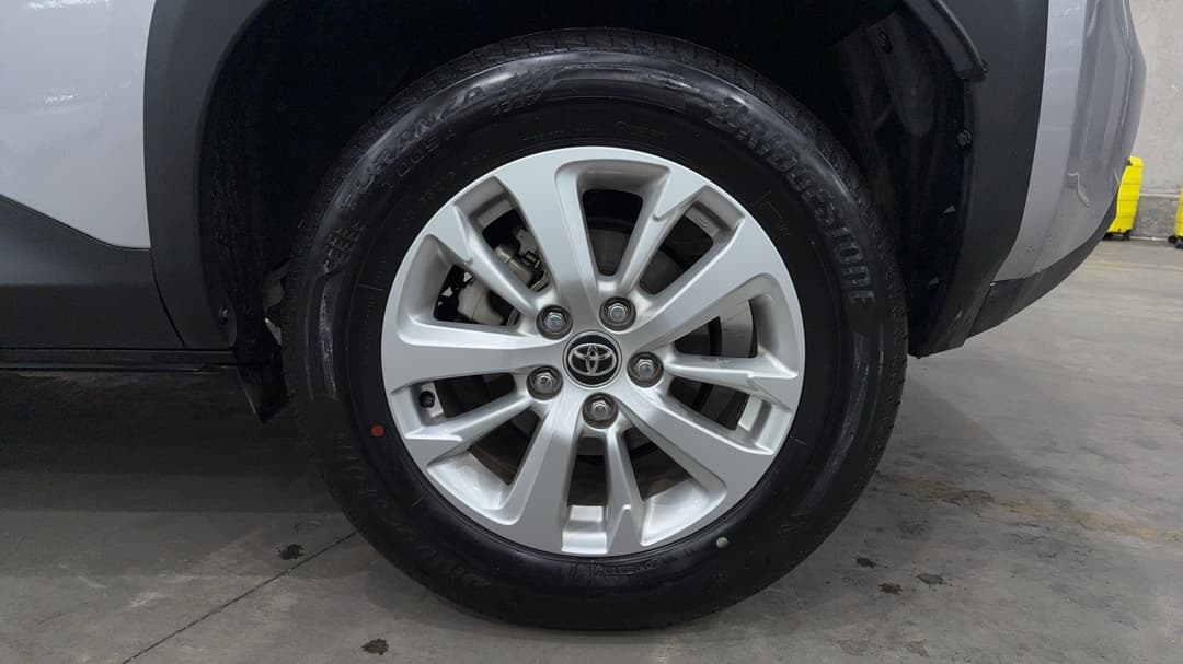 2023 Toyota Yaris Cross Gx, Automatic, 53993 km, Left Rear Wheel