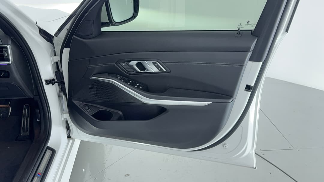2021 BMW 3 30i M Sport, Automatic, 34964 km, Speaker View