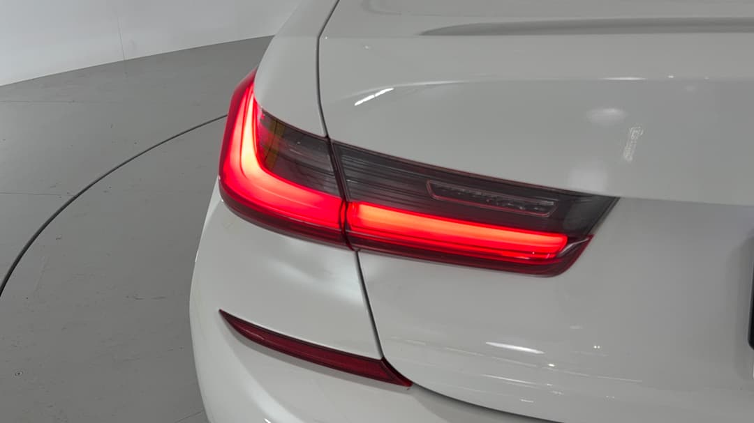 2021 BMW 3 30i M Sport, Automatic, 34964 km, Badge (Boot Left Side)