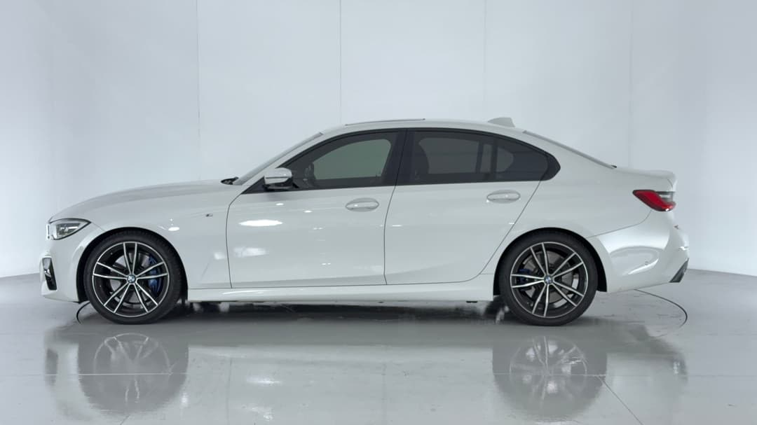 2021 BMW 3 30i M Sport, Automatic, 34964 km, Left Side View
