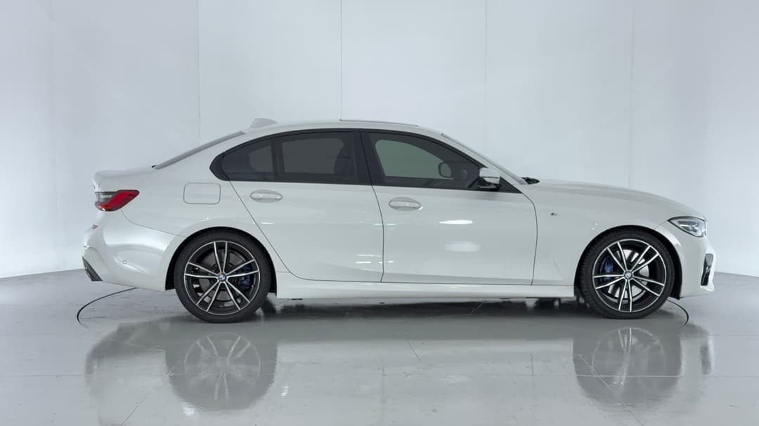 2021 BMW 3 30i M Sport, Automatic, 34964 km, Right Side View
