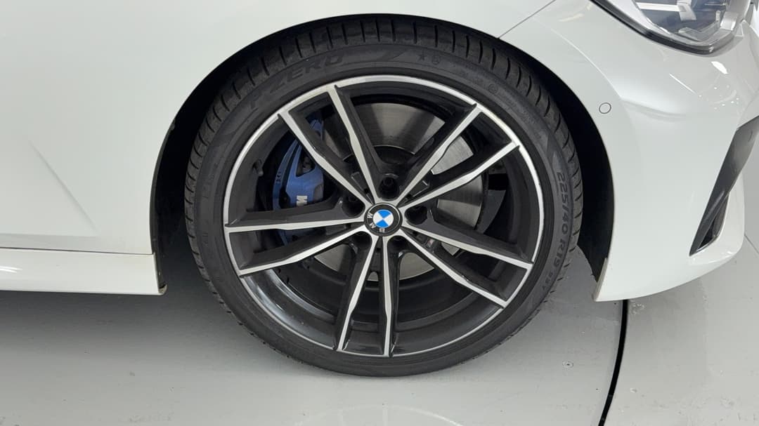 2021 BMW 3 30i M Sport, Automatic, 34964 km, Right Front Wheel