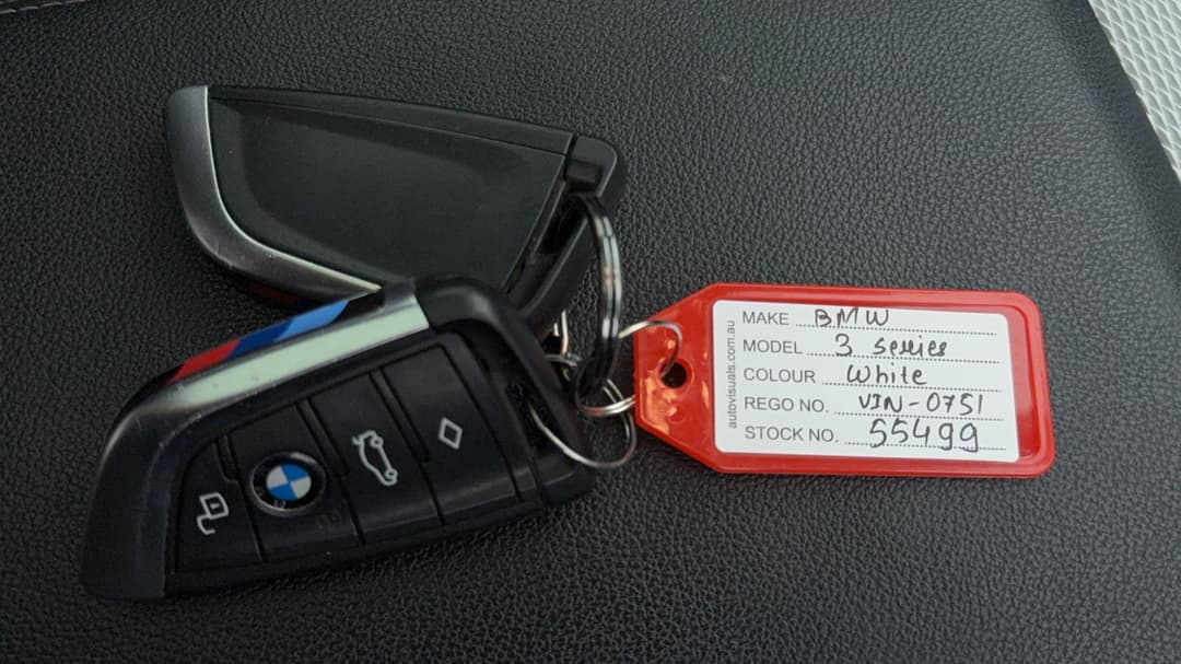 2021 BMW 3 30i M Sport, Automatic, 34964 km, Key Close-up