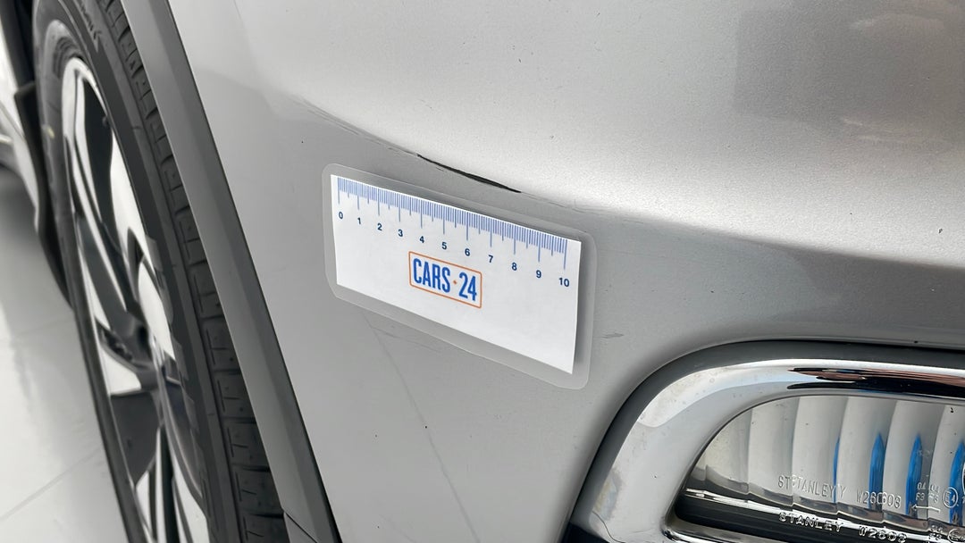 Bumper Front Scratch