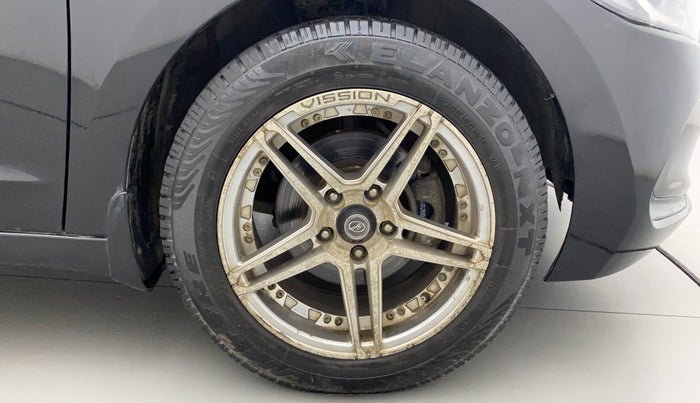 2018 Hyundai New Elantra 2.0 S PETROL, Petrol, Manual, 69,902 km, Right Front Wheel