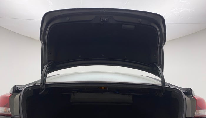 2018 Hyundai New Elantra 2.0 S PETROL, Petrol, Manual, 69,902 km, Boot Door Open